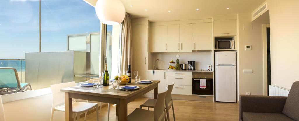 Apartamentos Voramar 카스테데펠스 외부 사진