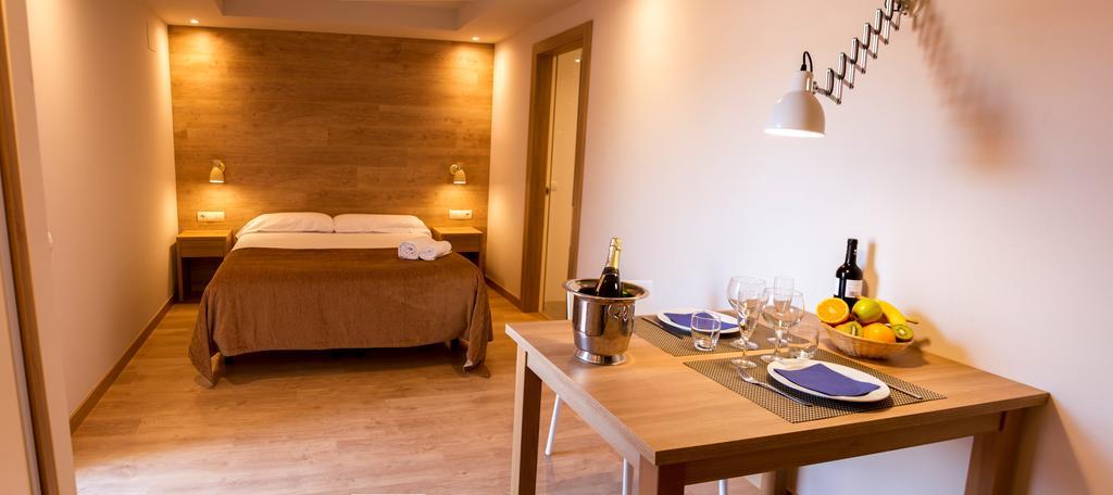 Apartamentos Voramar 카스테데펠스 외부 사진