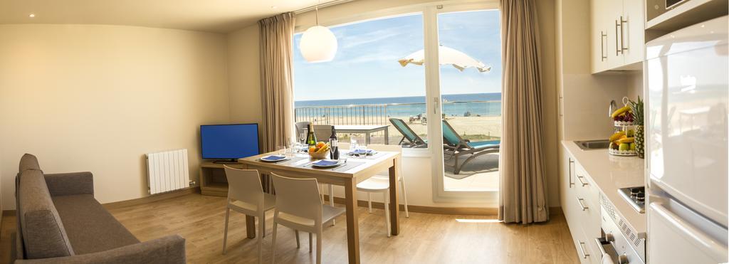 Apartamentos Voramar 카스테데펠스 외부 사진